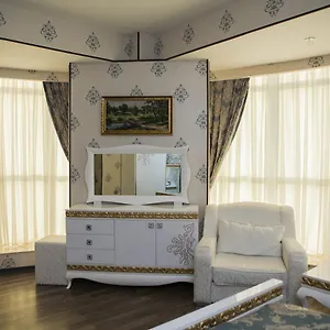 فندق أزاليا, باكو